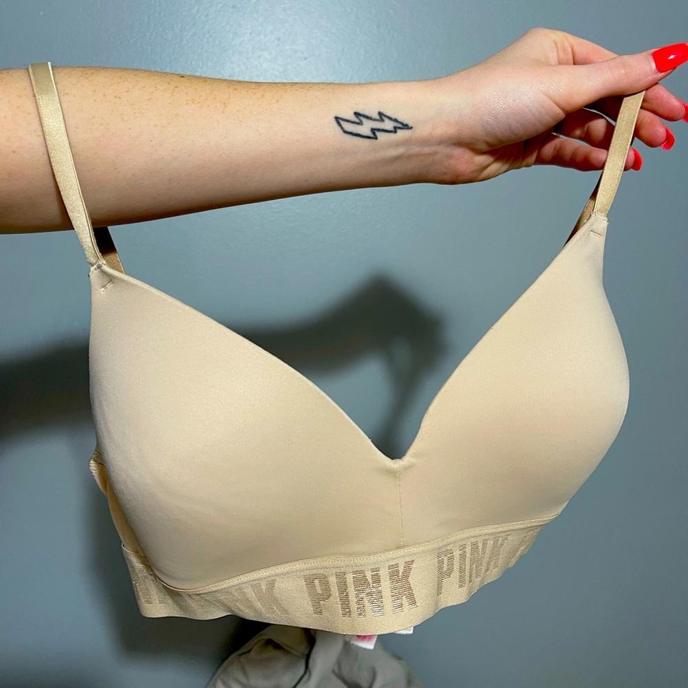 Victoria’s Secret PINK Wear Everywhere Bra